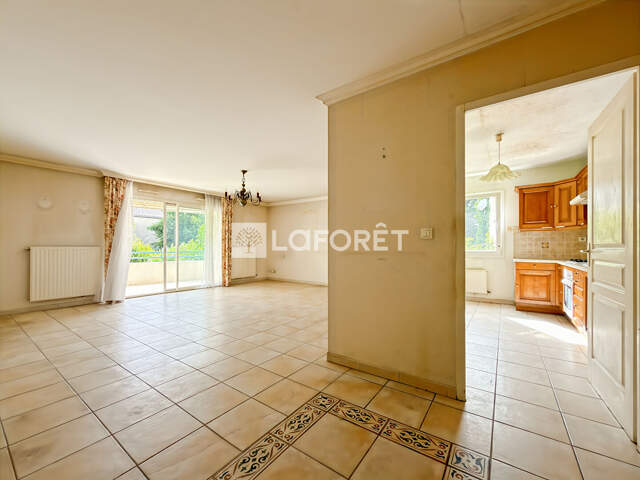 Appartement T4 avec terrasse à vendre à Valence — photo du bien