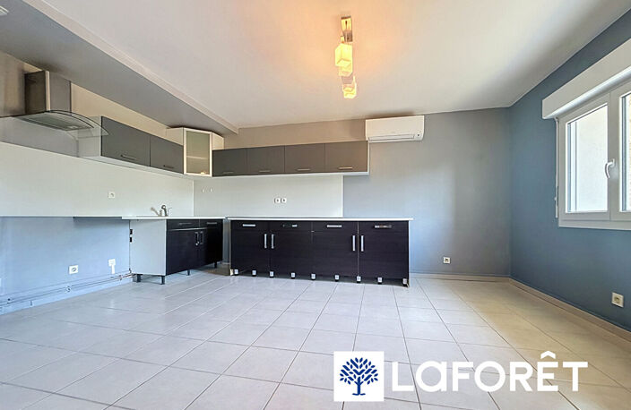 Appartement Oytier Saint Oblas 3 pièces 74.24 m2 — photo 2