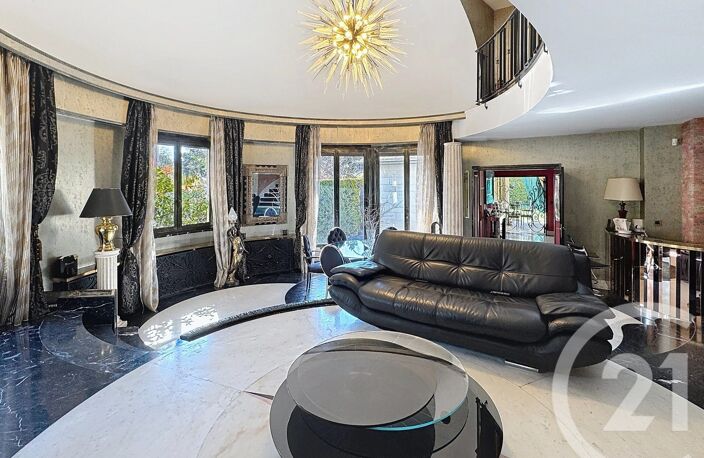 Vente maison 7 pièces 237 m² Thiais (94320) — photo 5