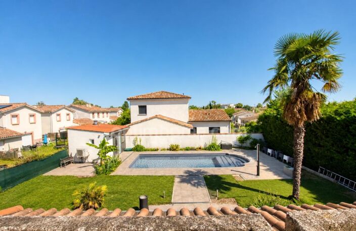 LAUNAGUET – SUPERBE MAISON FAMILIALE DE 170 m² AVEC PISCINE SUR TERRAIN DE 1 357 m² — photo 2