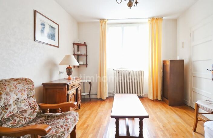 Maison de Villlage de  91,5 m² - 5 pièces - 3 Chambres - Garage - Dépendances - Jardin 300 m² -  ORADOUR SAINT GENEST (87) — photo 2