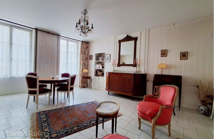 Maison bourgeoise du XIXe siècle au cœur de Saint-Calais — photo 3