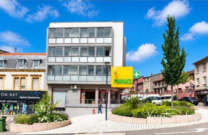 Immeuble de rapport mixte avec pharmacie et 6 appartements — photo 2