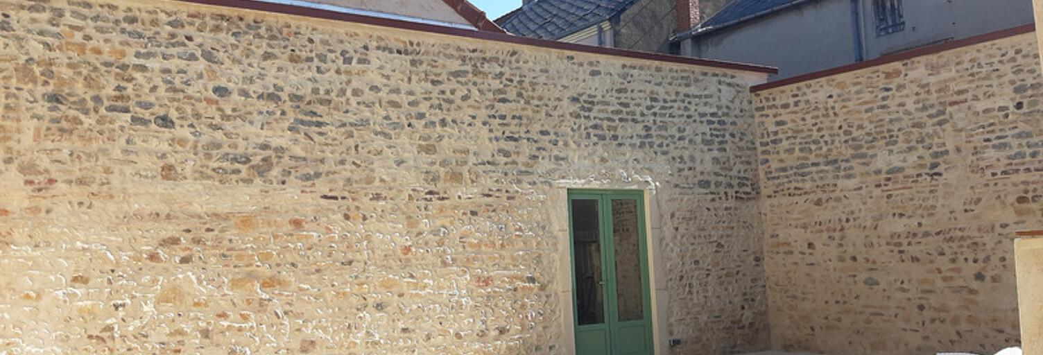 Commerce 8 Pièces 88 m² à vendre à Gueugnon (71130)