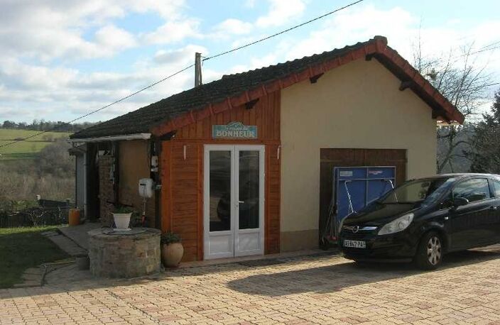 A 8 MINUTES DE LIMOGES SECTEUR ISLE MAGNIFIQUE MAISON PIERRE DE 159 M² 4 CHAMBRES PLUS UN CHALET ET UNE DEPENDANCE — photo 4