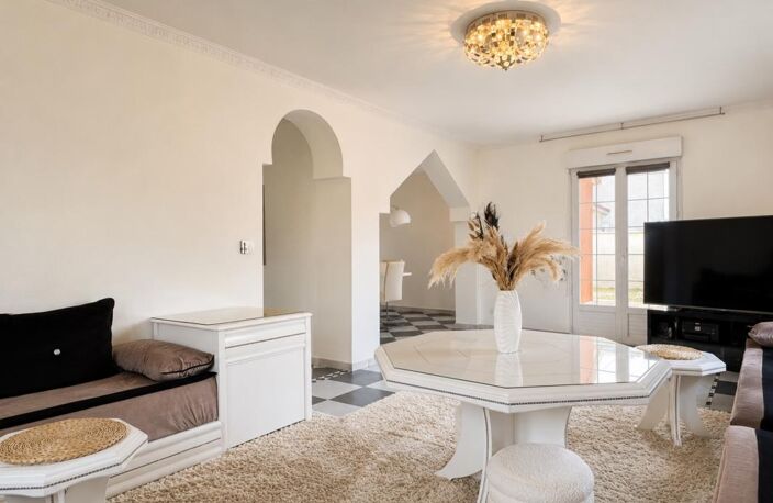 PAVILLON MODERNE DE PLAIN PIED — photo 4