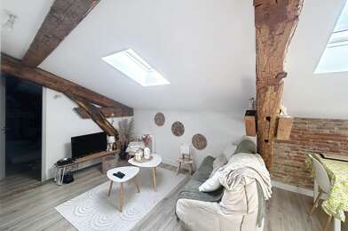 Appartement 2 pièces 773 €