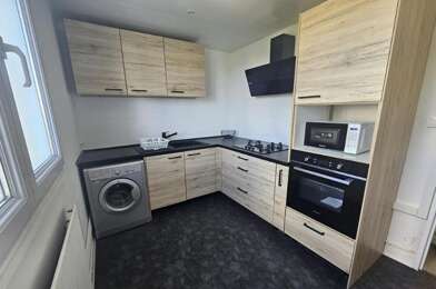 Appartement 3 pièces 895 €