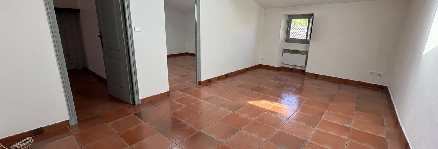 Appartement 2 Pièces 43 m² à louer à Jouques (13490)