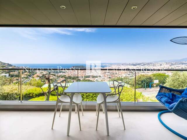 A VENDRE 3 PIÈCES NICE VINAIGRIER - PISCINE - VUE MER — photo du bien