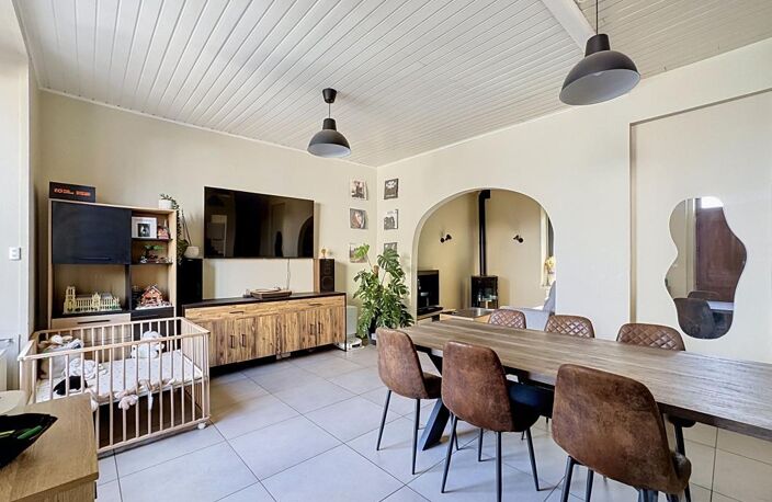 Rodez – Maison en pierre de 93m² avec jardin arboré et garages — photo 3