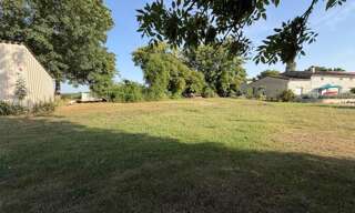 Terrain  1025 m² à vendre à Saint-Georges-des-Coteaux (17810)