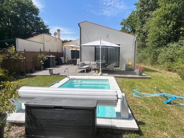 Maison À Vendre — photo du bien
