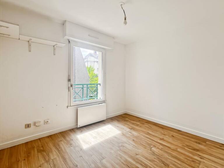 Appartement À Vendre — photo 1