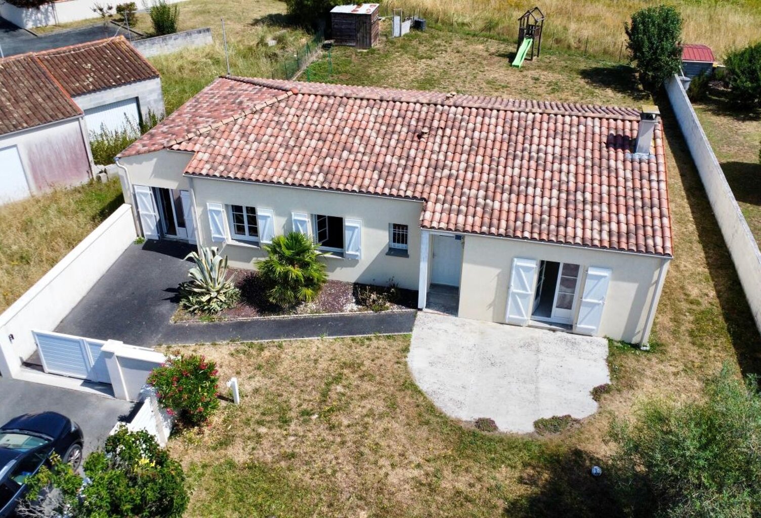 Maison À Vendre COZES 4 Chambres quartier calme — photo 1