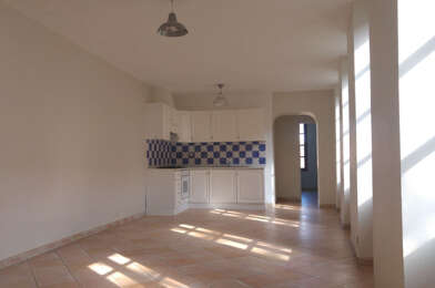 Appartement 3 pièces 604 €