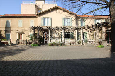 Local industriel  745000 €