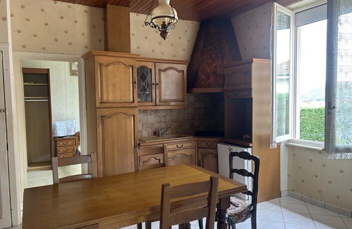 ? PLAIN-PIED, EXTÉRIEUR ET BEAU POTENTIEL SUR LES HAUTEURS DE LA COMBELLE ! — photo 4