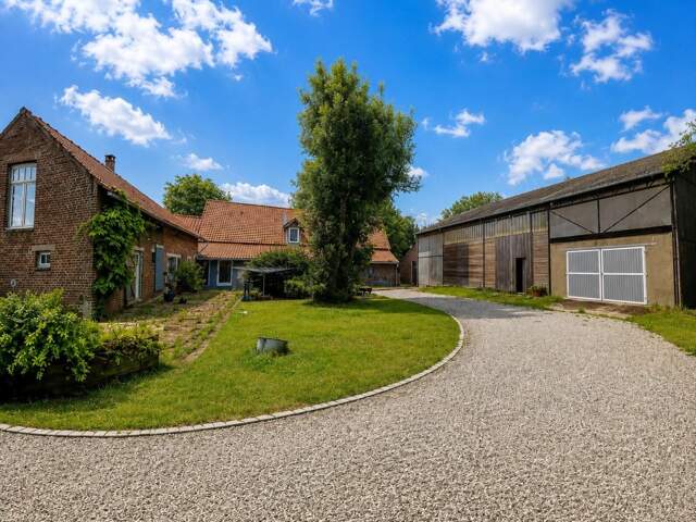 CORPS DE FERME, 206 m² HABITABLES, FORT POTENTIEL — photo du bien