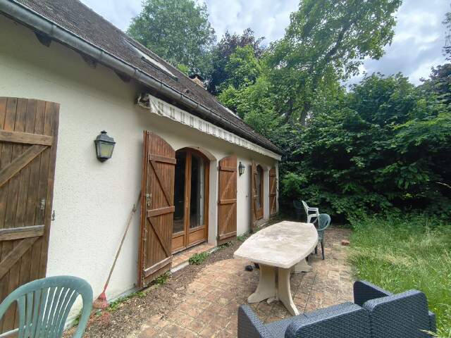 Maison 9 pièces 167 m² à Parmain — photo du bien