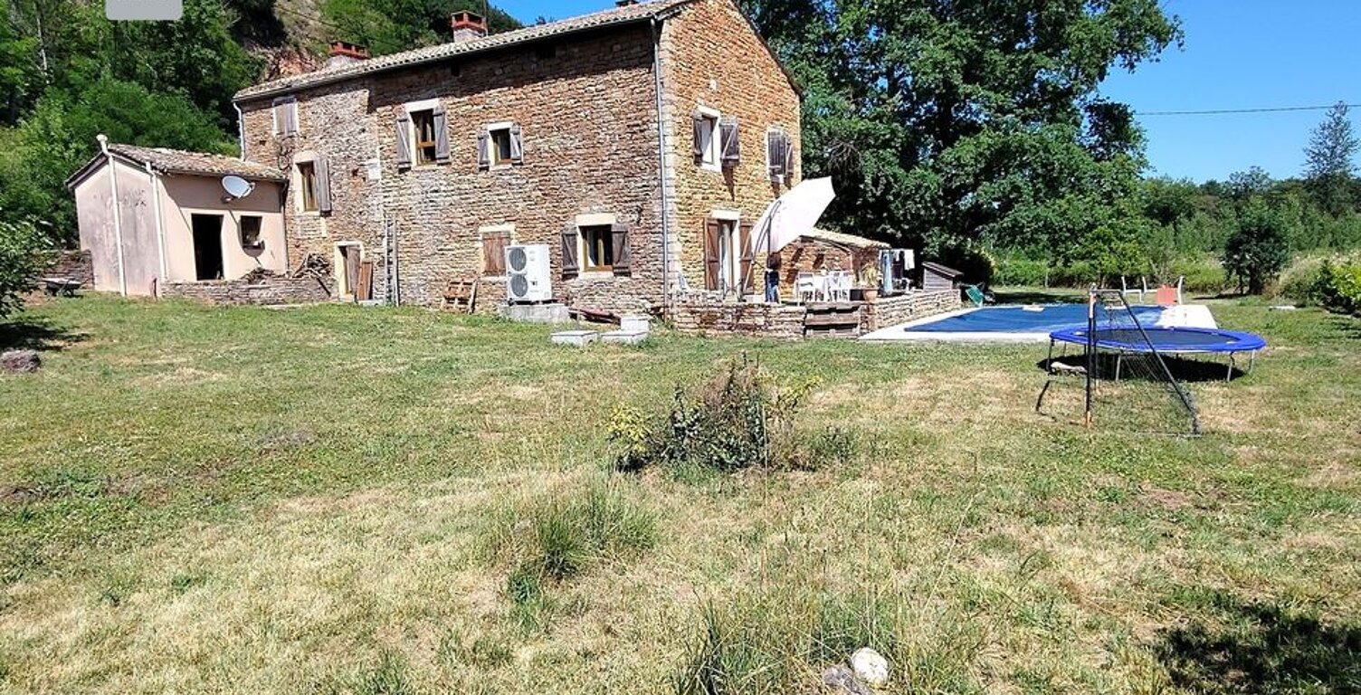 A LA SALLE 10 KM DE MACON EN BOURGOGNE MAISON EN PIERRES A — photo 1