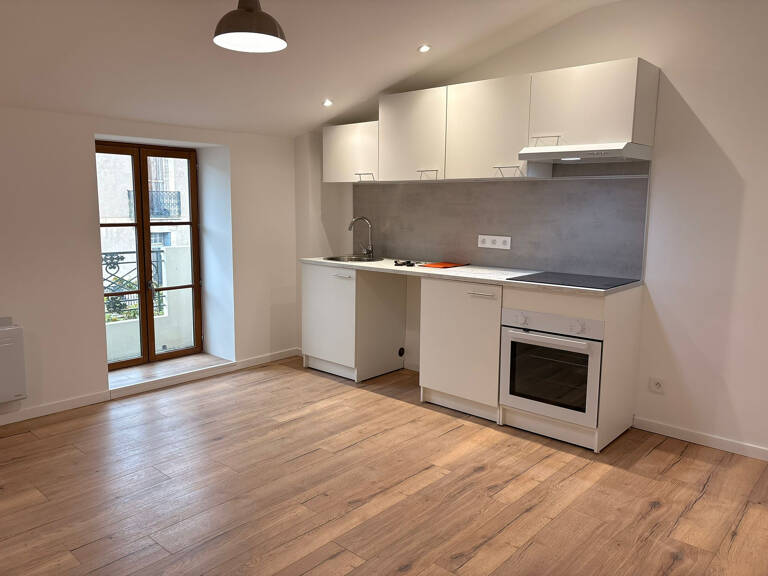 À louer   Superbe appartement T3 entièrement rénové — photo 1