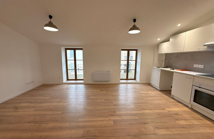 À louer   Superbe appartement T3 entièrement rénové — photo 2
