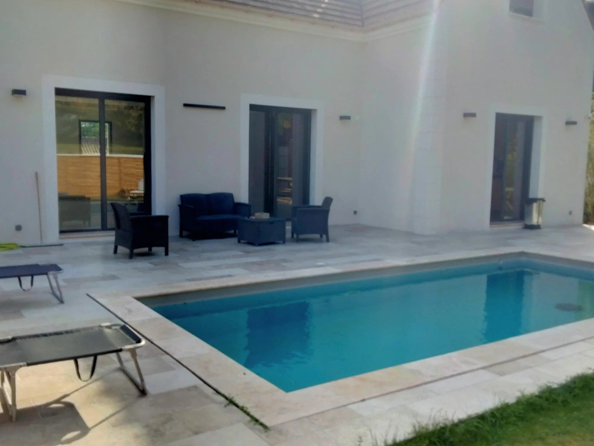 Maison 200 m² · à Vaux-sur-Seine · 200 m² · 698 000 €
