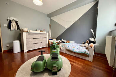 Appartement 3 pièces 996 €