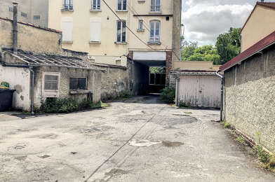 Garage  83 €