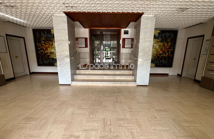 BUREAUX - COPROPRIETE -  MAROMME - CENTRE VILLE — photo 2