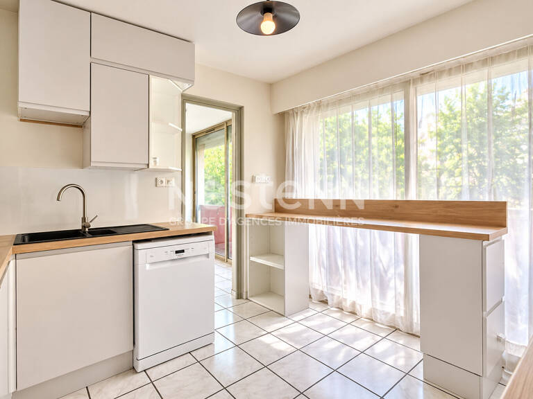 Les Pennes Mirabeau - Appartement T5 de 96 m² avec 4 chambres, cave et potentiel terrasse — photo 1