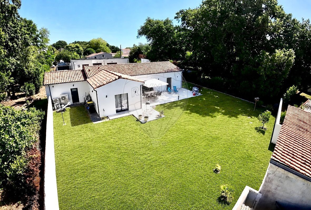 Villa / Maison  à vendre Étaules 17750