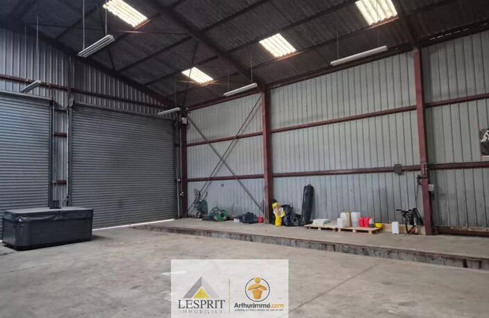 Hangar de 300 m² sur plus de 4000 m² de terrain – Malemort-sur-Corrèze — photo 5