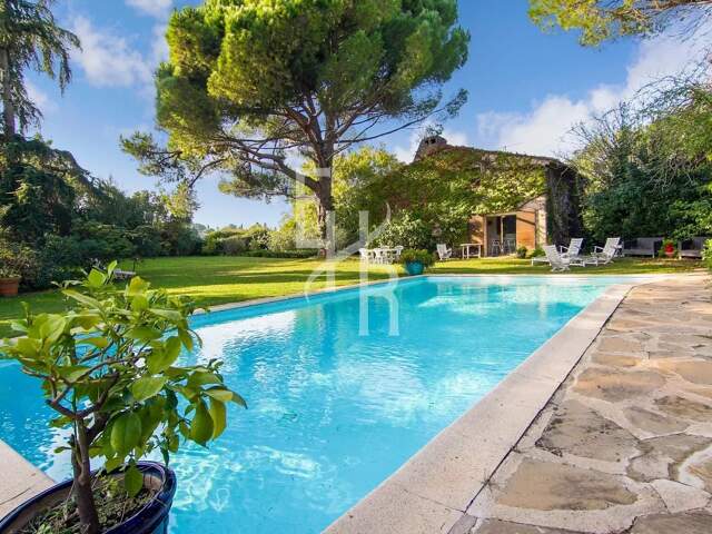Mougins, à vendre propriété de caractère avec piscine — photo du bien