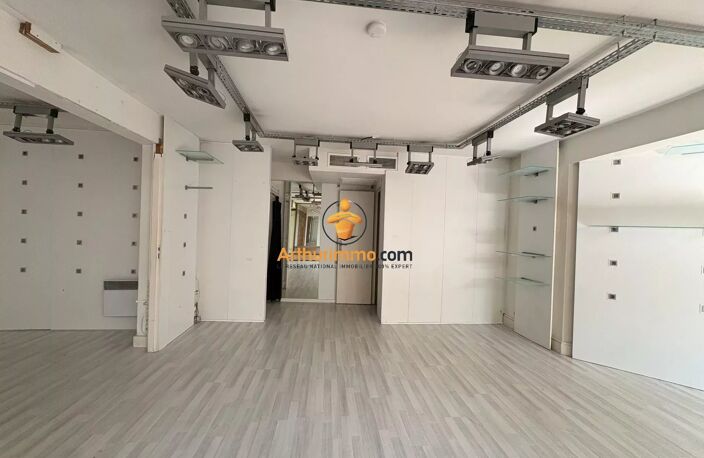 Local commercial ou bureau au centre-ville de Tarbes — photo 2
