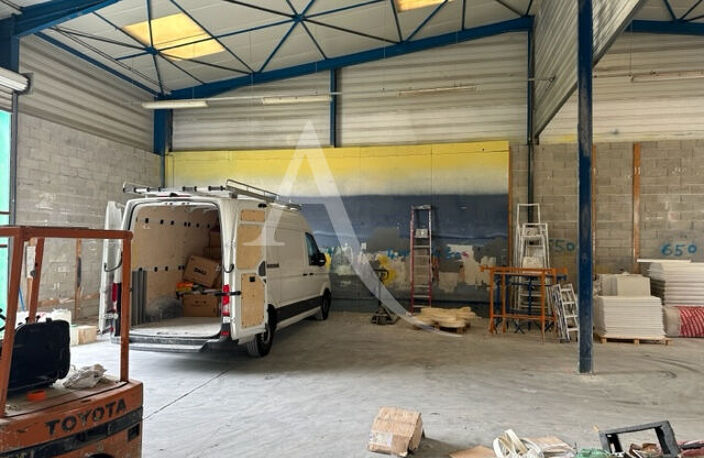 Local d'activité Montauban 4 pièce(s) 340 m2 — photo 4