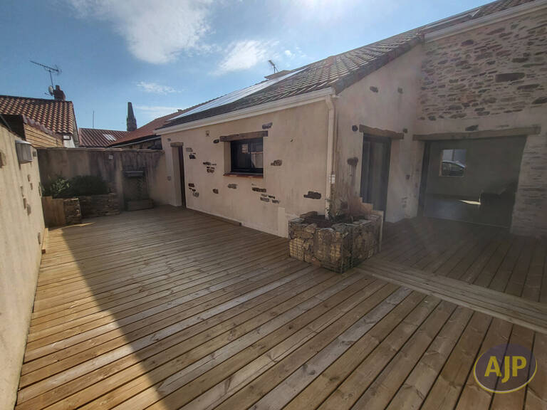 Maison Saint Hilaire De Chaleons 6 pièces 4 chambres 117 m2 — photo 1