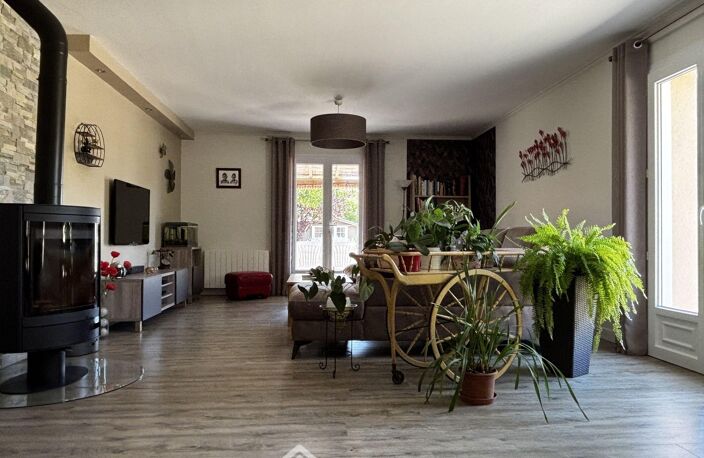 Maison - 151m² - Chasseneuil-du-Poitou — photo 5