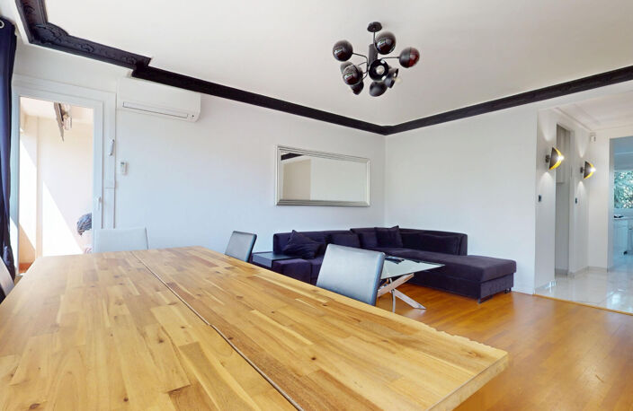 GRATTE CIEL / FLACHET - T4 rénové de 84 m2 traversant avec 3 balcons — photo 3