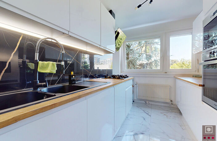 GRATTE CIEL / FLACHET - T4 rénové de 84 m2 traversant avec 3 balcons — photo 5
