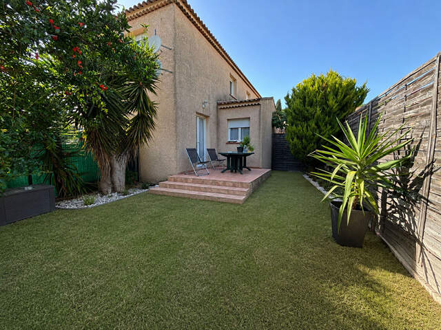 A VENDRE - MAISON DE TYPE 3 AVEC JARDIN - SAUSSET-LES-PINS — photo du bien