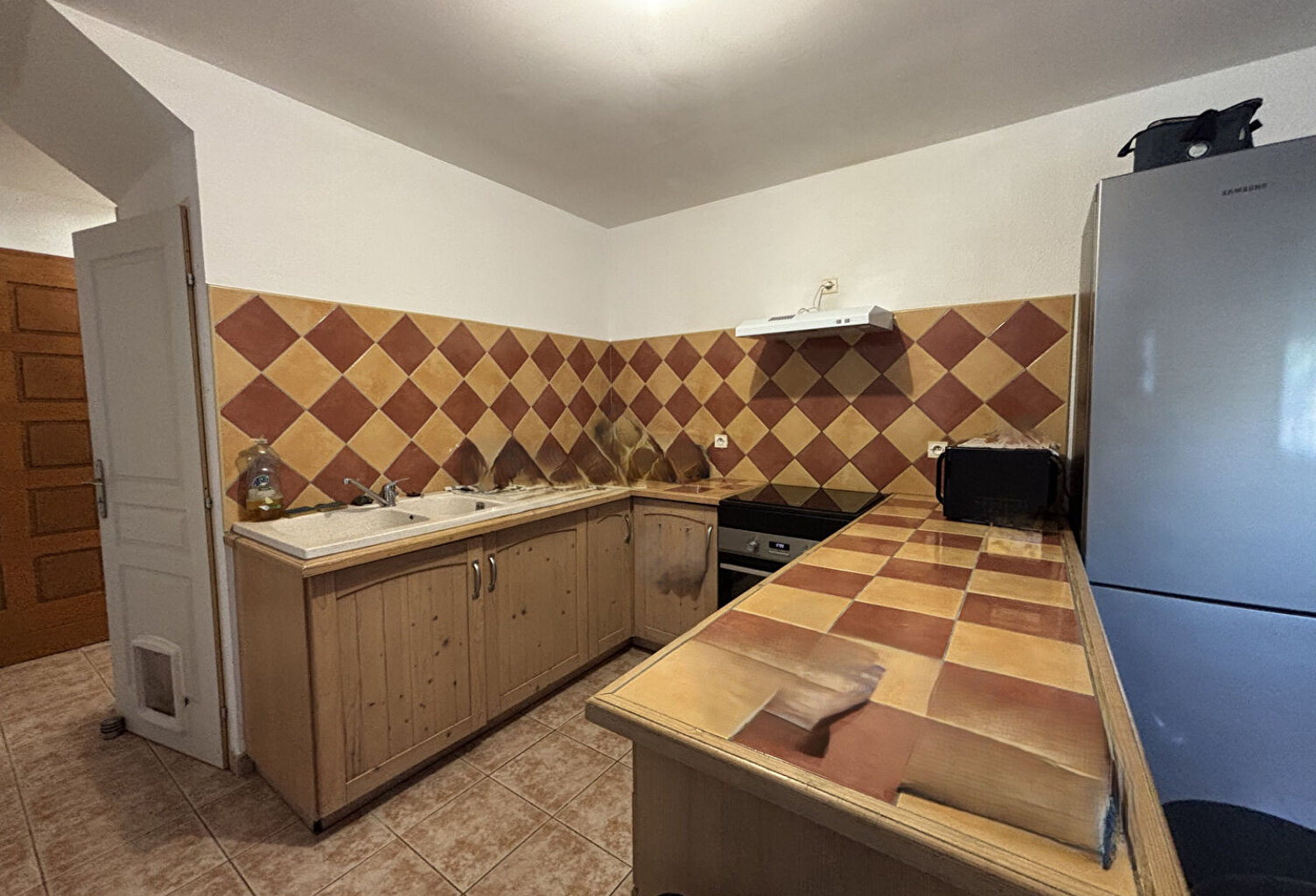 A VENDRE - MAISON DE TYPE 3 AVEC JARDIN - SAUSSET-LES-PINS — photo 1