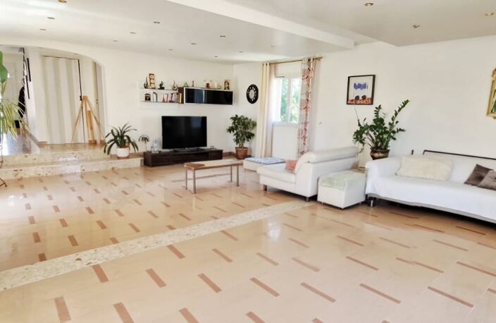Vente Maison/villa 5 pièces — photo 4