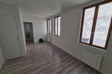 Appartement 2 pièces 472 €