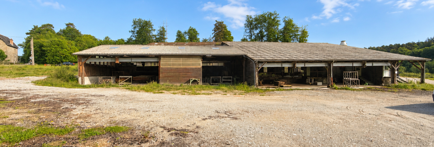 Commerce  700 m² à vendre à Sarran (19800)