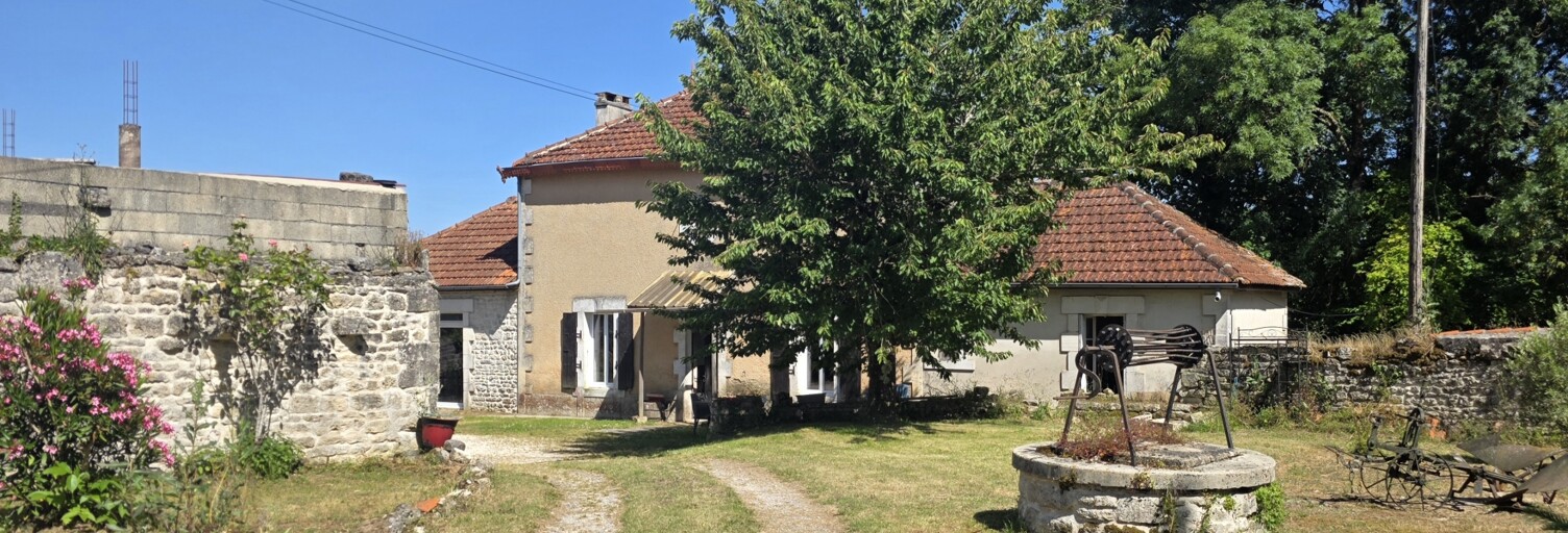 Maison 8 Pièces 148 m² à vendre à Val-d'Auge (16170)