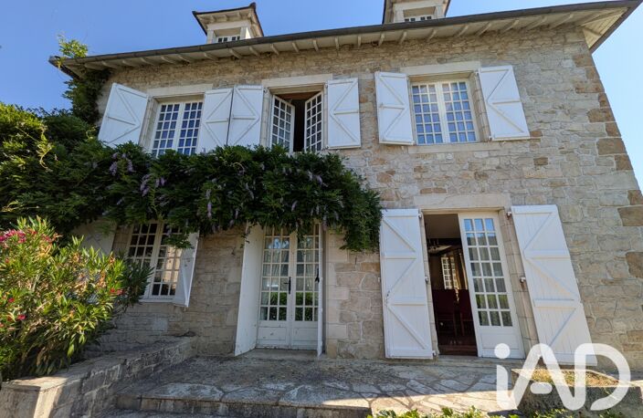 Vente Maison/villa 7 pièces — photo 2