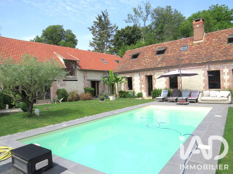Vente Maison/villa 9 pièces — photo 1