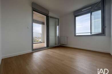 Appartement 3 pièces 809 €